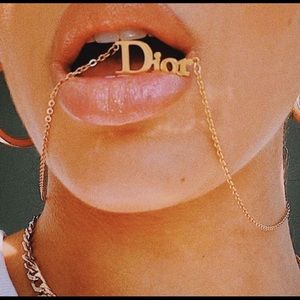 Meet your Posher, Danimarie